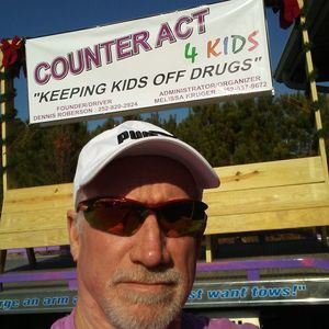 Meet your Posher, Dennis